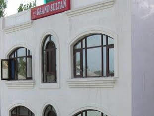Hotel Grand Sultan Srīnagar Exteriér fotografie